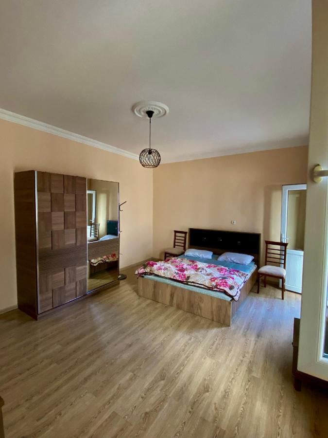 Family Home Batumi Exterior photo